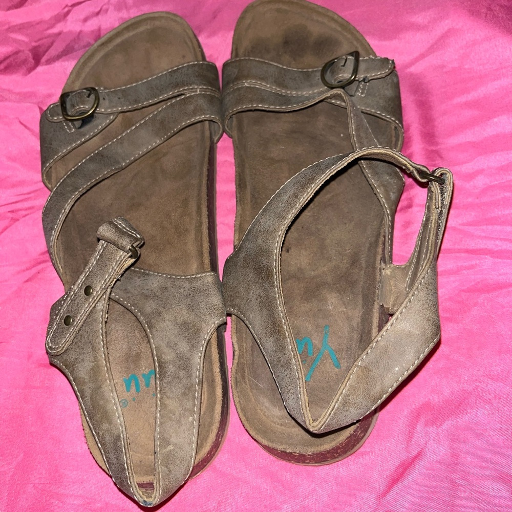 Brown Sandals YUU Leather Size 10